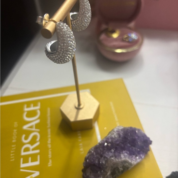 Hillberg and Berk dream puff white earrings - Picture 5 of 15